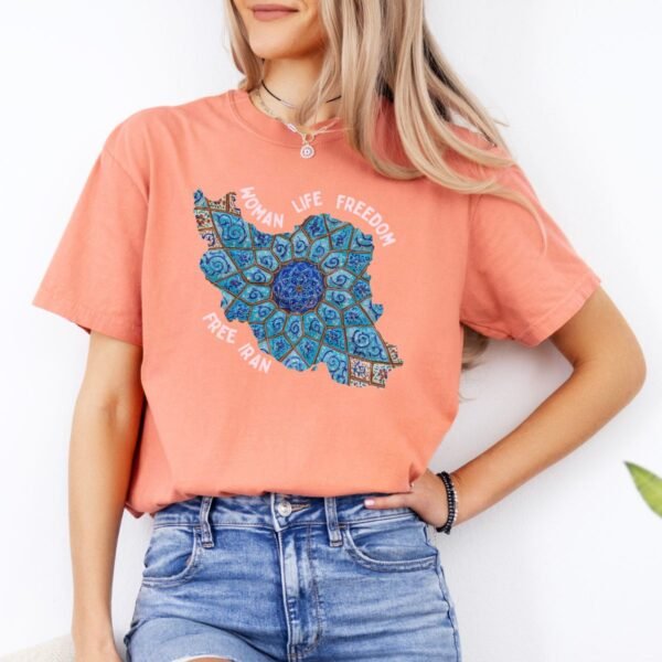 Woman Life Freedom Artwork | Persian Minakari Red Retro T-Shirt